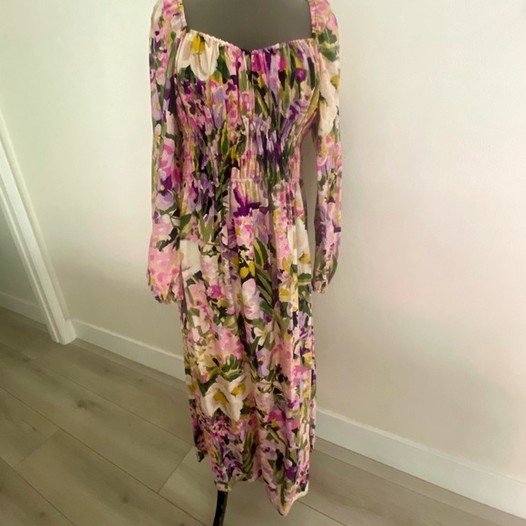 NWT H&M LONG BALLOON SLEEVE SMOCKED FLORAL SWEETHEART NECKLINE MIDI DRESS MEDIUM - Picture 4 of 10